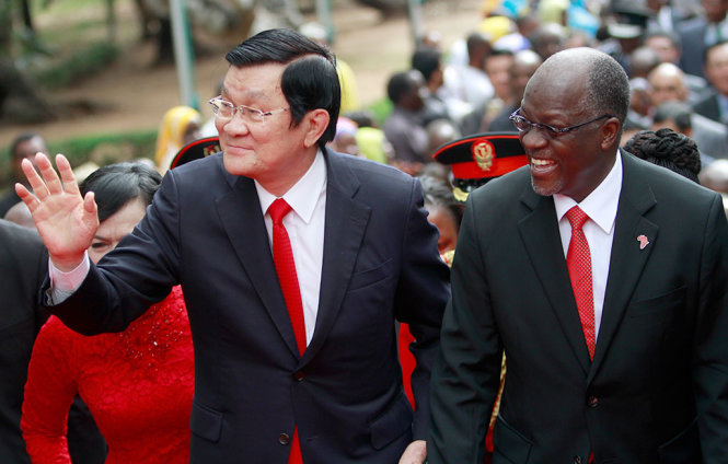 Chủ tịch nước Trương Tấn Sang và Tổng thống Tanzania John Magufuli - Ảnh: V.V.Thành