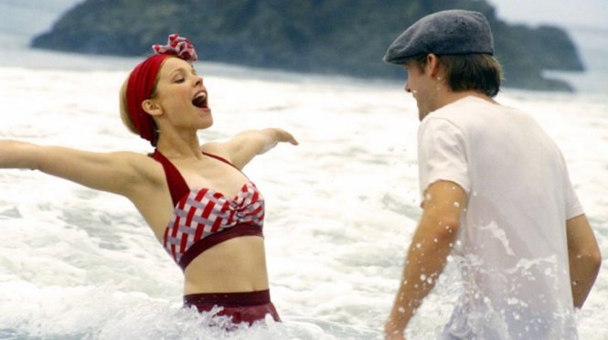 Rachel McAdams và Ryan Goslin đẹp đôi cả trong phim lẫn ngoài đời - Ảnh: IMDB