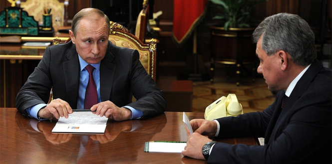 Tổng thống Putin và Bộ trưởng Quốc phòng Sergey Shoigu - Ảnh: Kremlin