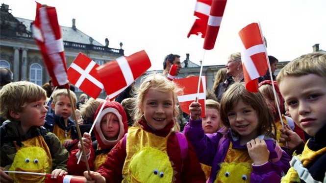 Vì sao Đan Mạch trở thành quốc gia hạnh phúc nhất thế giới? - Tuổi ...