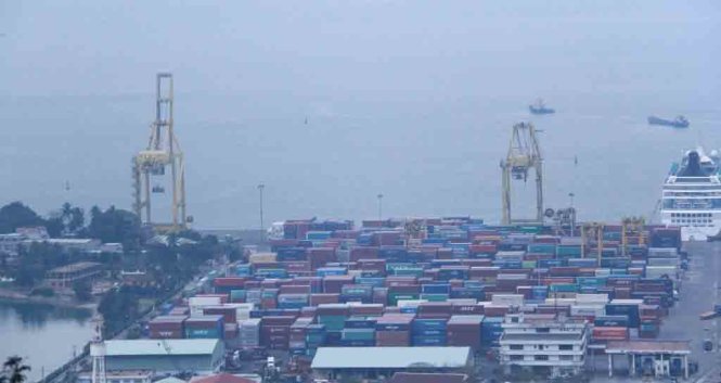 Cảng Tiên Sa đang rơi vào tình quá tải nên chính quyền Đà Nẵng muốn được đầu tư xây dựng nhanh cảng Liên Chiểu - Ảnh: Hữu Khá