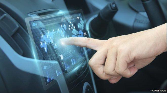 Các hệ thống thông tin giải trí có kết nối Internet làm tăng nguy cơ xe hơi bị hack