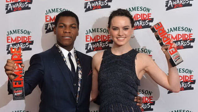 Hai diễn viên  Daisy Ridley và John Boyega của phim Star Wars - Ảnh: empireonline.com