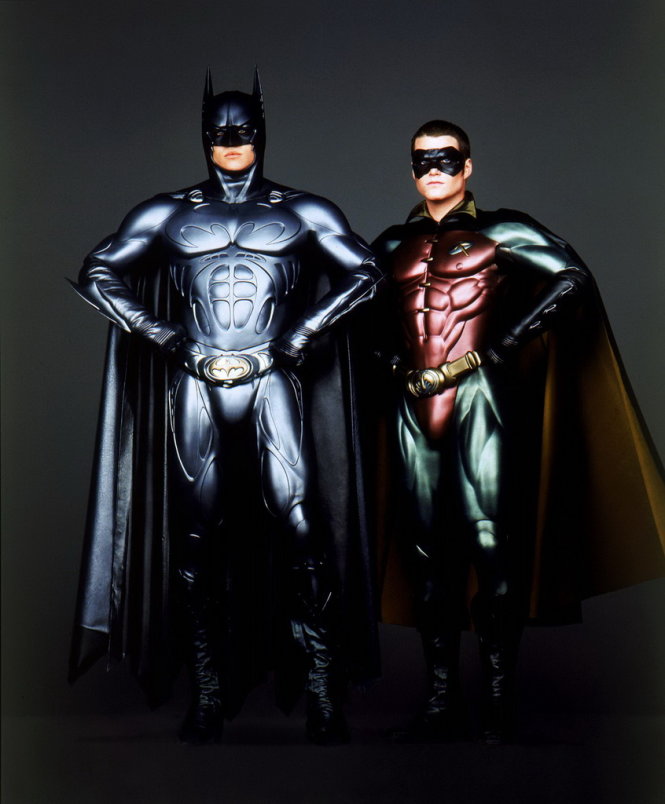 Hình tượng Batman & Robin bắt mắt trong phim cùng tên lại không được công chúng đón nhận. Ảnh Warner Bros.jpg