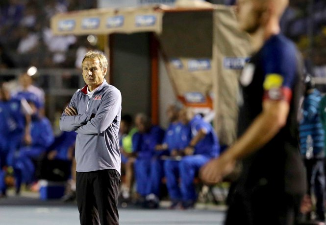 HLV Jurgen Klinsmann trong trận Mỹ thua Guatemala 0-2 hôm 26-3 (giờ VN)  - Ảnh: Reuters