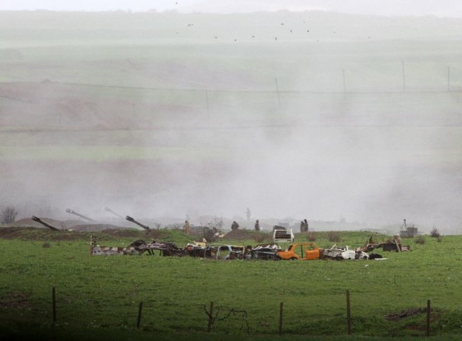 Các đơn vị pháo binh Armenia tại khu vực giao tranh Nagorno-Karabakh Ảnh: AFP