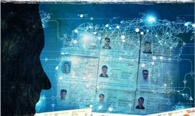 Những quyển hộ chiếu giả mạo do băng nhóm của Trần làm để đưa hàng ngàn người Trung Quốc nhập cư trái phép vào Bồ Đào Nha - Ảnh:scmp