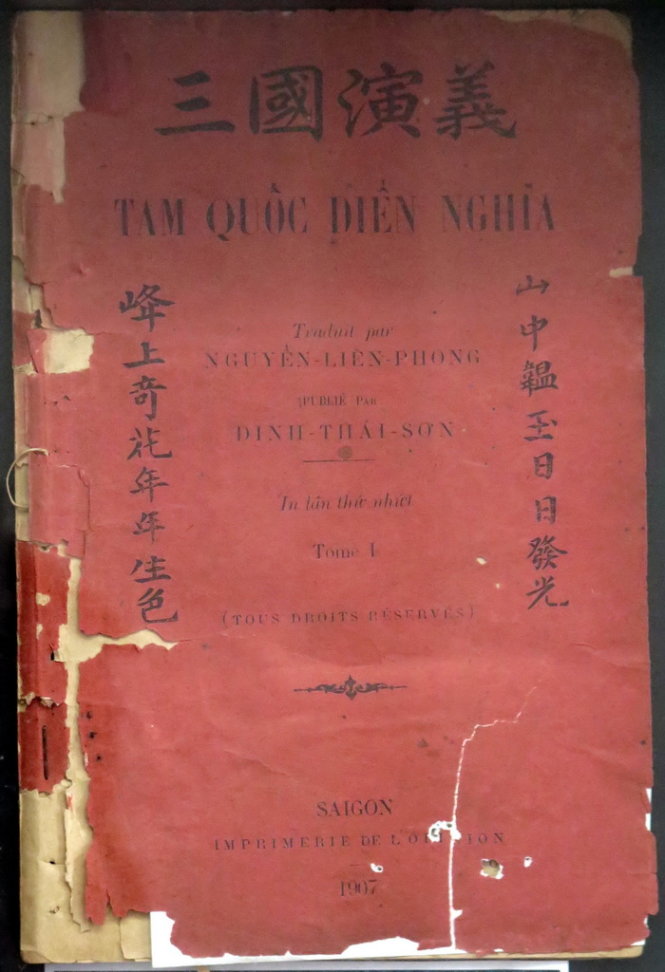 Quyển Tam Quốc diễn nghĩa do Nguyễn Liên Phong dịch, in năm 1907, tại triển lãm - Ảnh: L.Điền