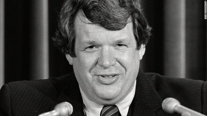 Ông Dennis Hastert khi là thành viên Hạ viện Mỹ năm 1985 - Ảnh: CNN