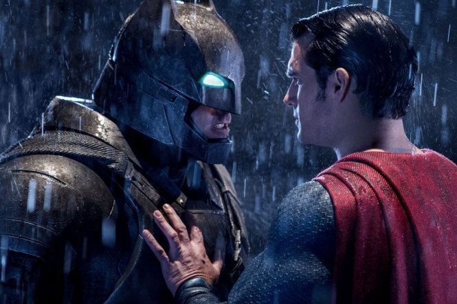 Batman vs. Superman sau ba tuần dẫn đầu, đã tạm thời rời vị trí số một - Ảnh: IMDb