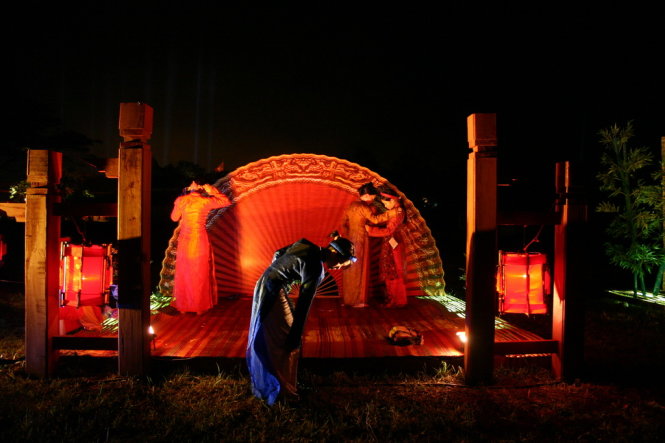 Tái hiện đời sống cung nữ trong Tam cung lục viện tại Festival Huế. Ảnh: THÁI LỘC
