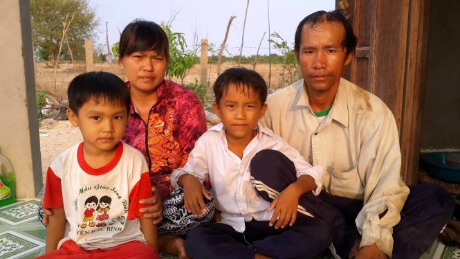 Bị hại Tuấn (cùng gia đình) kháng cáo bản án sơ thẩm - Ảnh: Nguyễn Nam