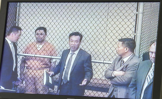 Minh Béo xuất hiện trong phiên luận tội đêm 15-4 (giờ VN). Ảnh Ngọc Lan chụp qua màn hình.
