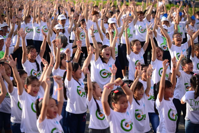 Nhiều trẻ em thích thú đến với sự kiện Ngày trái đất VN 2016 chiều 17-4 tại Phú Mỹ Hưng, Q.7, TP.HCM - Ảnh: Quang Định