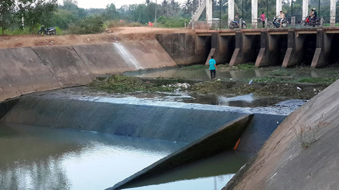 Hạ nguồn đập Phước Bình, nơi hai bé trai bị đuối nước - Ảnh: A Lộc