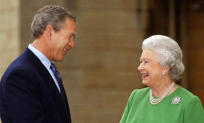 Nữ hoàng và Tổng thống George W. Bush (Bush 