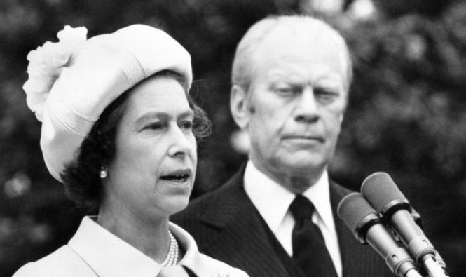 Nữ hoàng đáp lại phát biểu chào mừng bà của Tổng thống Gerald Ford trong chuyến thăm Mỹ năm 1976