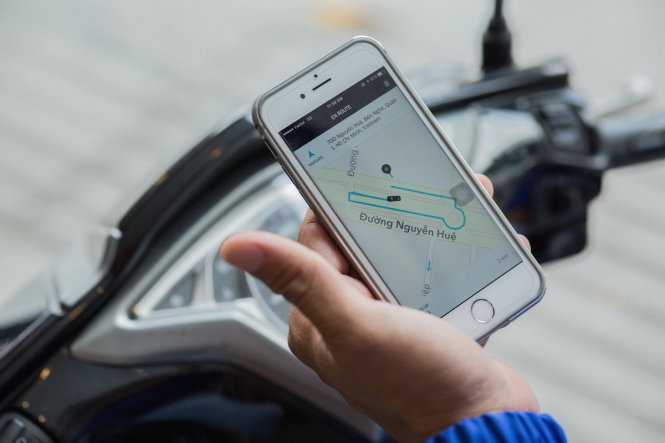 Gọi xe ôm qua ứng dụng di động uberMoto tại TP.HCM và Hà Nội từ ngày 21-4 - Ảnh: Uber