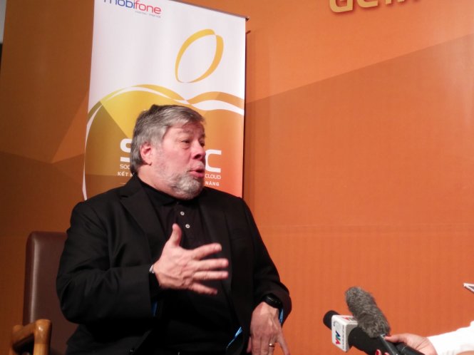 Steve Wozniak trong lần đến TPHCM vào tháng 12-2015. - Ảnh: Đức Thiện