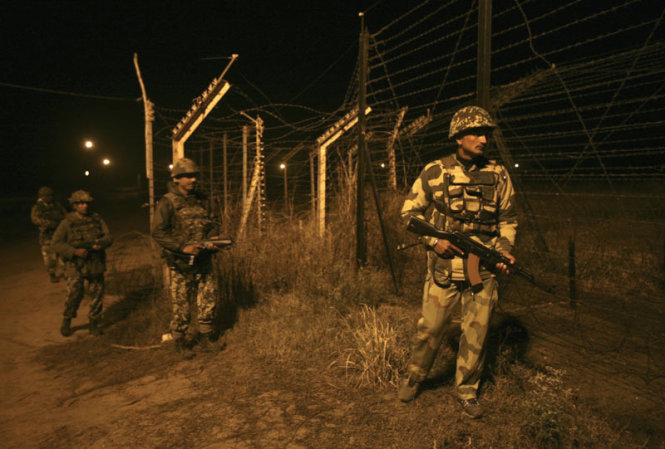 Lính biên phòng Ấn Độ làm nhiệm vụ canh gác ở khu vực biên giới - Ảnh: Times Of India