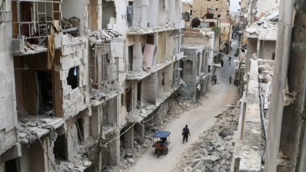 Cuộc tấn công diễn ra chỉ một ngày sau thỏa thuận ngừng bắn mở rộng tại Aleppo - Ảnh: Reuters