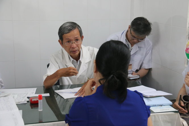 Bệnh nhân trầm cảm đến khám tại khoa thần kinh Bệnh viện Nguyễn Tri Phương (Q.5, TP.HCM) - Ảnh: T.Long