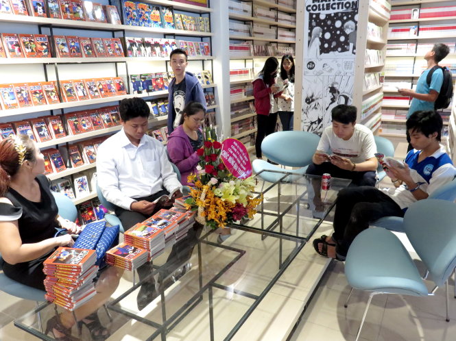 Một góc đọc sách tại Trung tâm sách Kim Đồng- Ảnh: L.Điền