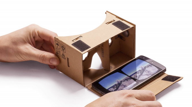 Google Cardboard tương thích với các smartphone 6-inch - Ảnh: roadtoVR