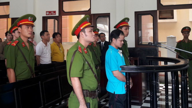 Tại cấp sơ thẩm, ông Võ Văn Minh đã phải nhận bản án 7 năm tù về tội cưỡng đoạt tài sản