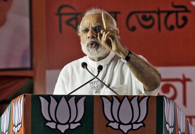 Thủ tướng Ấn Độ Narendra Modi trong lần phát biểu ở Kolkata tháng 4-2016 - Ảnh: Reuters