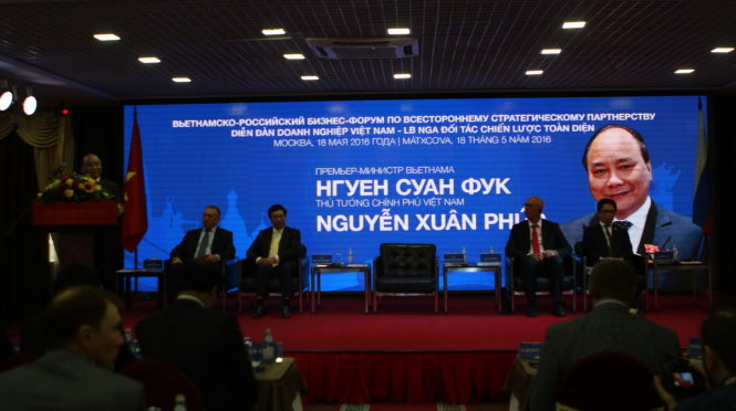 Thủ tướng Nguyễn Xuân Phúc phát biểu tại Tọa đàm doanh nghiệp hai nước