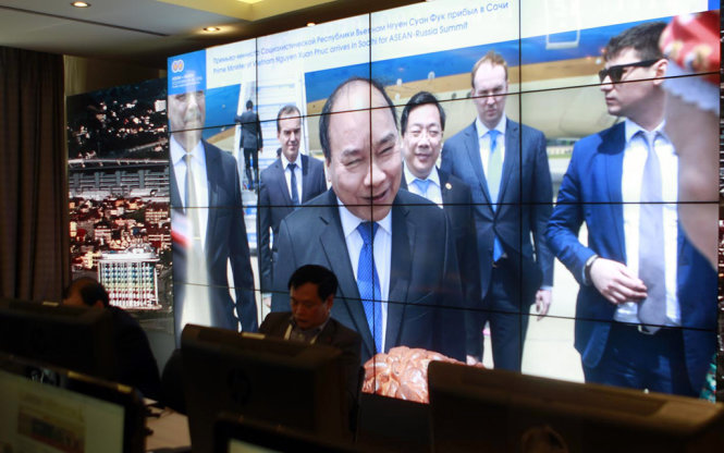 Hình ảnh Thủ tướng Nguyễn Xuân Phúc đã được cập nhật tại màn hình lớn của Trung tâm báo chí