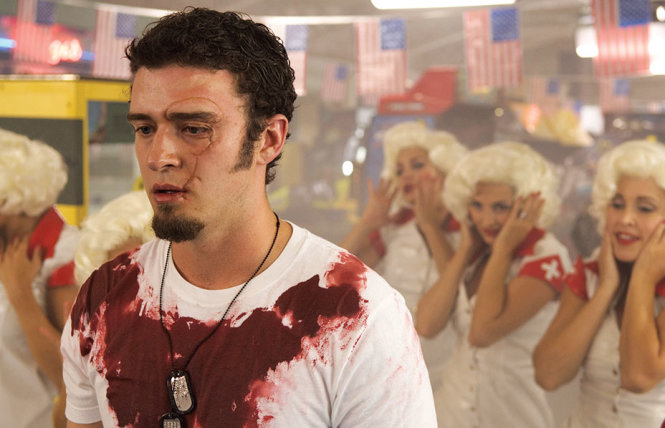 Ca sĩ Justin Timberlake nói với The Hollywood Reporter anh không biết Southland Tales nói về cái gì