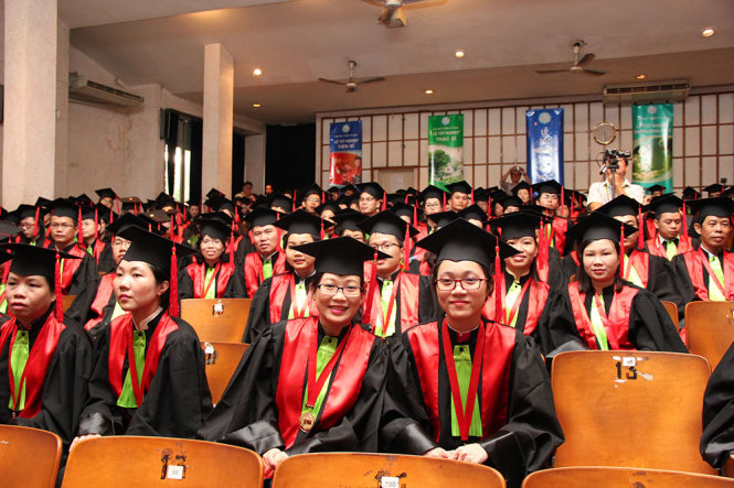 Các học viên trong ngày tốt nghiệp - Ảnh: Hồng Quang