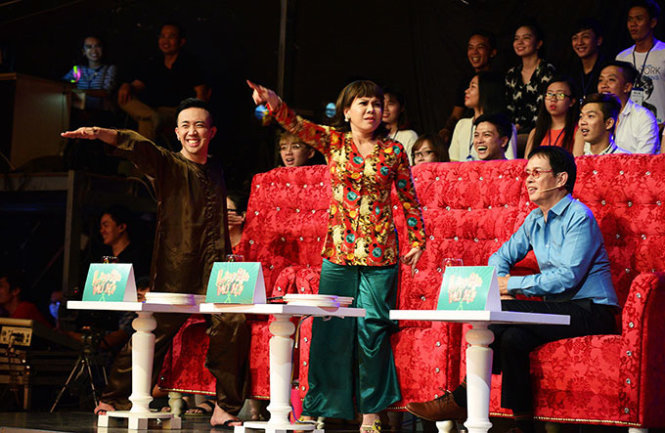Cặp đôi Việt Hương - Trấn Thành xuất hiện quá nhiều trong các chương trình game show. Trong ảnh: chương trình Làng hài mở hội - Ảnh: Jet studio