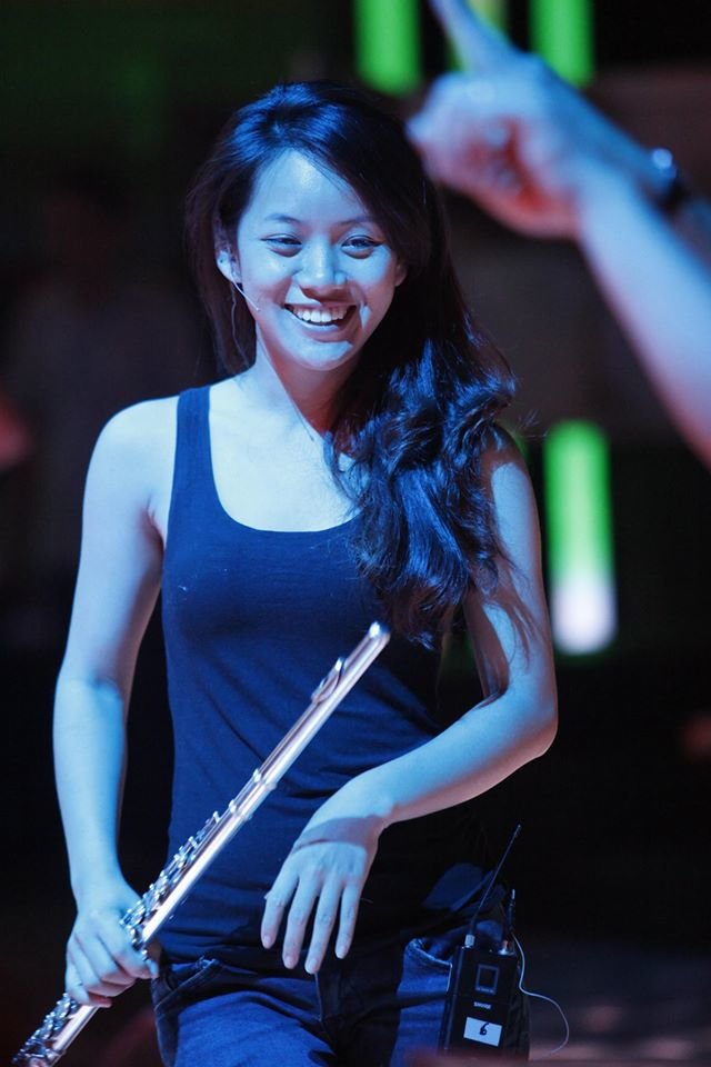 Huyền Trang chọn cho mình con đường âm nhạc riêng với cây sáo - Ảnh NVCC