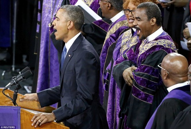 Tổng thống Obama say mê hát Amazing Grace