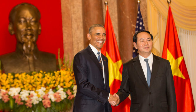 Chủ tịch nước Trần Đại Quang tiếp đón Tổng thống Obama tại phủ chủ tịch - Ảnh: Việt Dũng