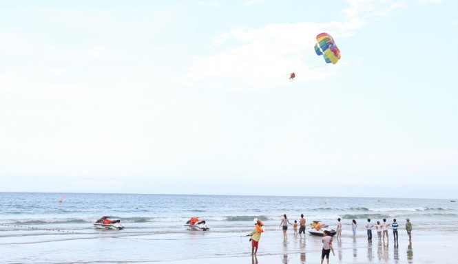 Bãi biển du lịch Đà Nẵng hiện khá sạch sẽ - Ảnh: Đoàn Cường