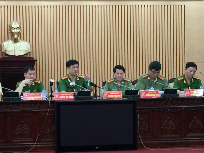 Cơ quan Công an TP Hà Nội thông tin về vụ trộm xe chở hơn 400 lượng vàng - Ảnh: Thân Hoàng