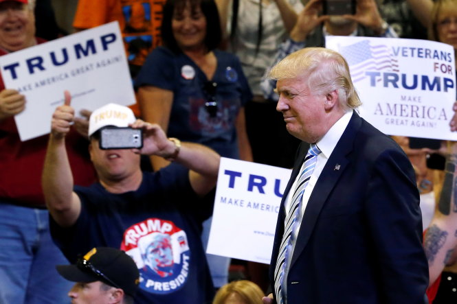 Những người ủng hộ ông Trump ở Billings, bang Montana ngày 26-5 - Ảnh: Reuters