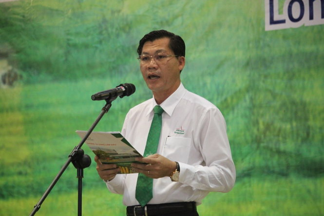 Ông Huỳnh Phương Minh, phó giám đốc điều hành nhà máy GreenFeed Long An - Ảnh: Đức Hiếu