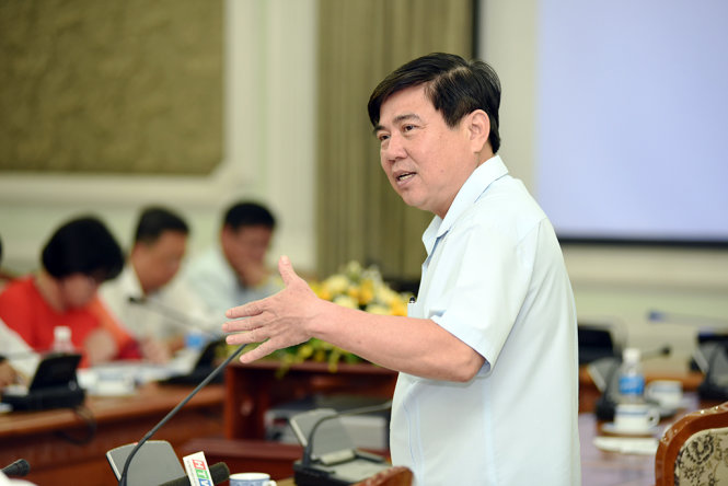 Ông Nguyễn Thành Phong, Chủ tich UBND TPHCM phát biểu chỉ đạo vê tình hinh KT-XH thành phố, sáng 30/5/2016 - Ảnh: Tự Trung