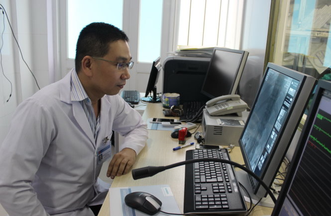 Đi du học, làm việc tại Mỹ nhưng bác sĩ Nguyễn Phi Vân Cương đã trở về 