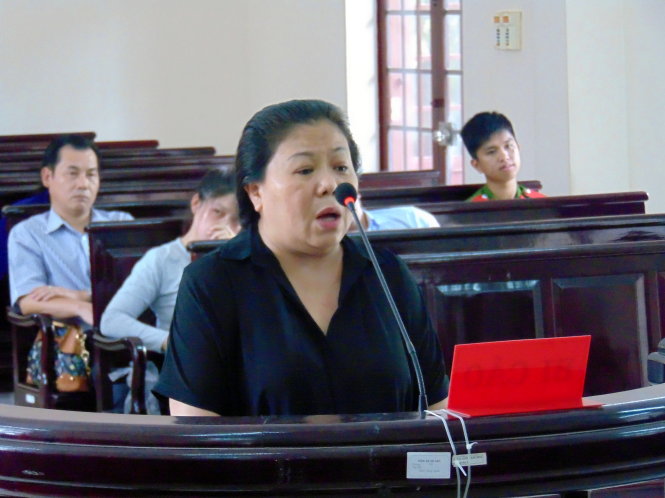 Bị cáo Hồ Thị Yến Vy trước tòa ngày 09-6. Ảnh: Đông Hà.