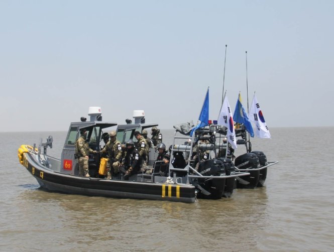 Tàu tuần tra của Bộ chỉ huy Liên Hiệp Quốc làm nhiệm vụ ở khu vực cửa sông Hán - Ảnh: Bộ chỉ huy Liên Hiệp Quốc