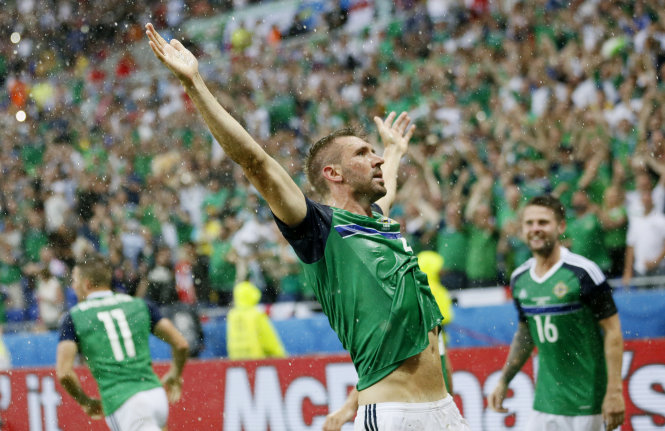Bắc Ireland đang mang đến một hình ảnh đầy máu lửa và hứng khởi ở Euro 2016 - Ảnh: Reuters