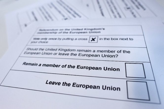 Lá phiếu dành cho người dân Anh trong ngày 23-6 lịch sử - Ảnh: AFP