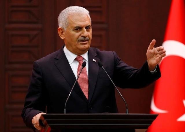 Thủ tướng Thổ Nhĩ Kì Binali Yildirim trong buổi họp báo ngày 27-6 tại Ankara - Ảnh: Reuters