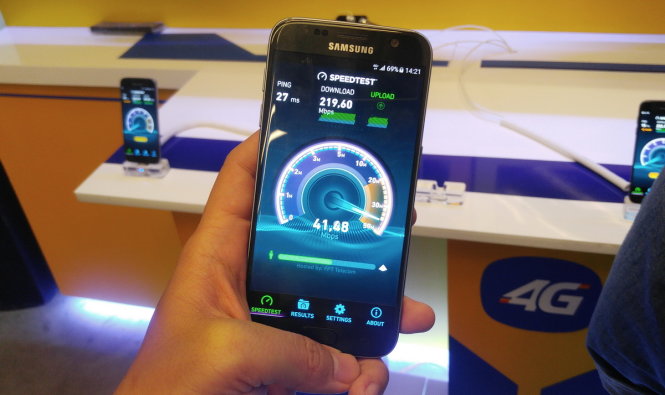 Thử nghiệm tốc độ mạng 4G thử nghiệm của MobiFone bằng ứng dụng SpeedTest ngày 1-7-2016 - Ảnh: T.Trực